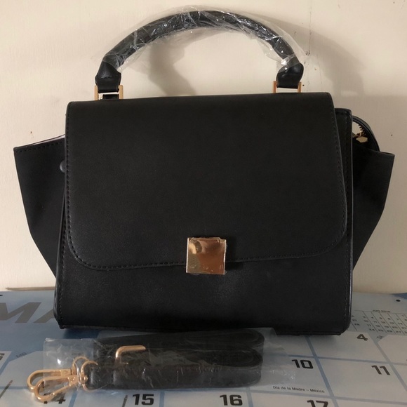 Handbags - Fashion Black Handbag